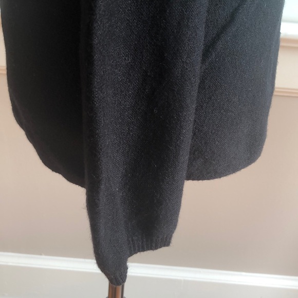 Sweater - Picture 8 of 12